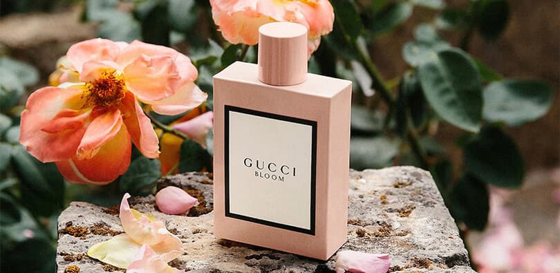 بررسی ادوپرفیوم ویکتوریا سکرت